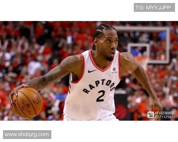 足球巨星在港突发严重事故引关注各界紧急救援与球迷祈福