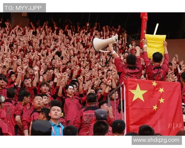 足球巨星亲临青岛 球迷热情迎接盛大活动即将开启